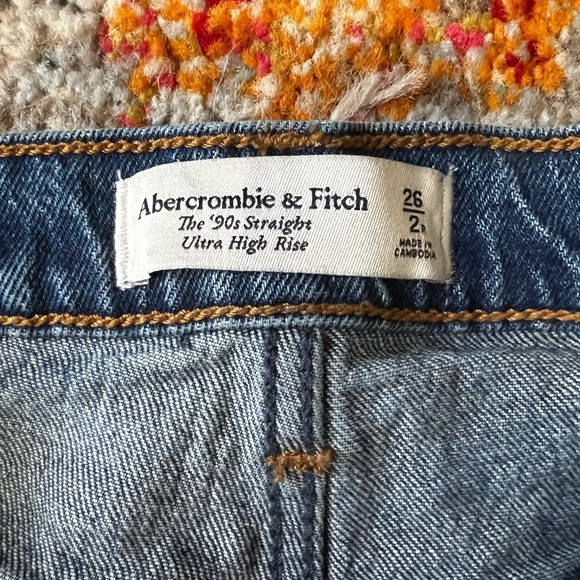 4 Pair Lot Abercrombie Jeans Size 2 - Picture 5 of 9